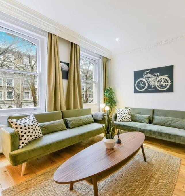 Knightsbridge Stylish Two Bedroom Apartment London Exterior photo